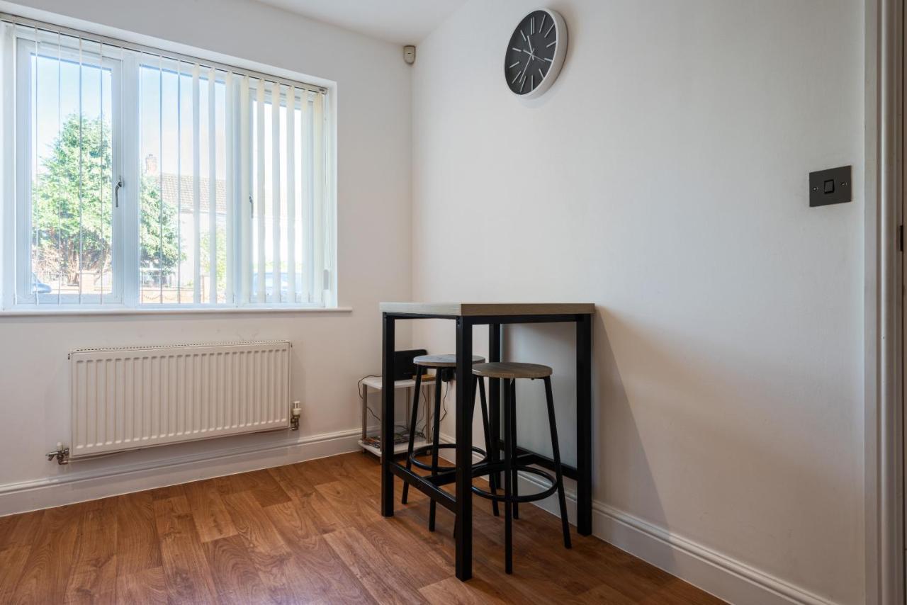 Parking - Spacious - Smart Tv - Self Checkin - Garden - King Derby Eksteriør bilde