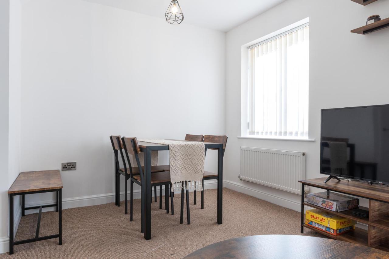 Parking - Spacious - Smart Tv - Self Checkin - Garden - King Derby Eksteriør bilde