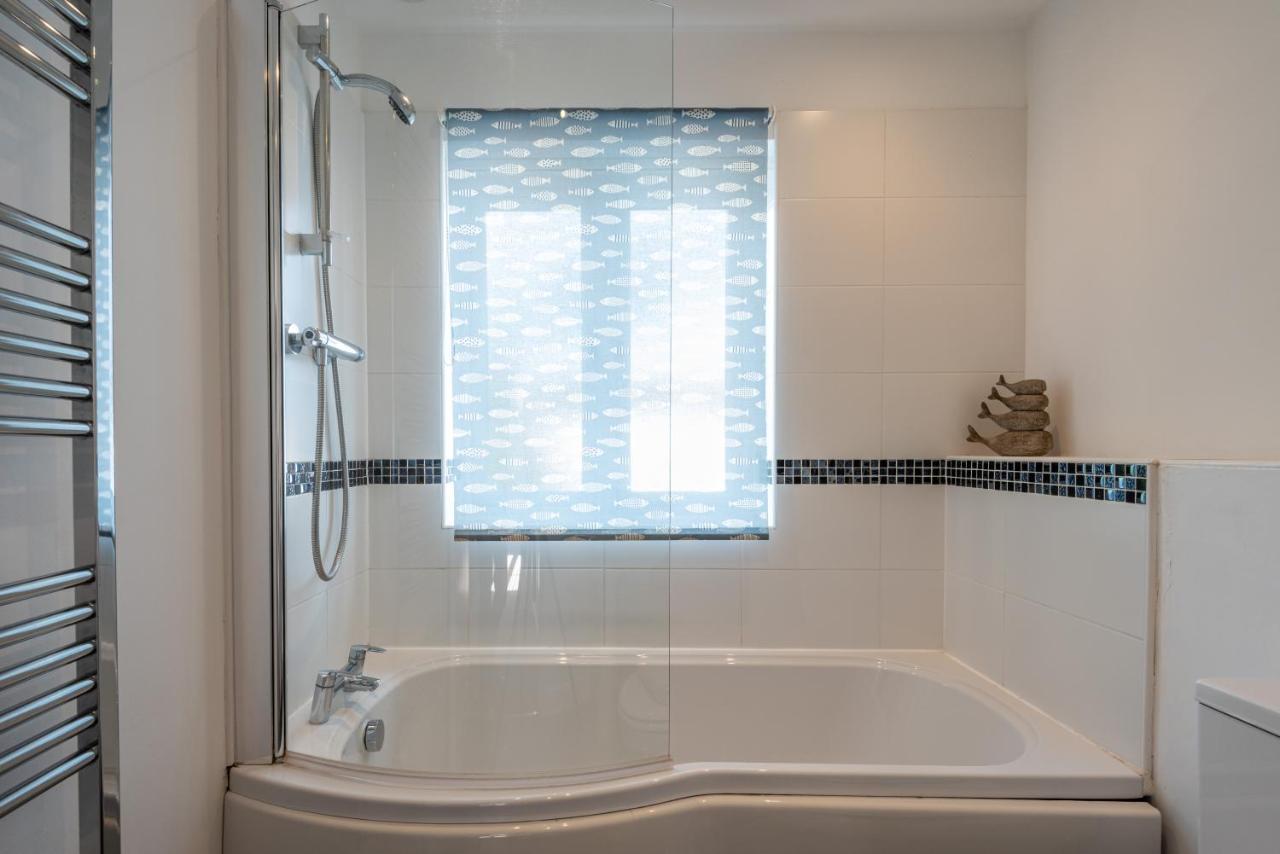 Parking - Spacious - Smart Tv - Self Checkin - Garden - King Derby Eksteriør bilde