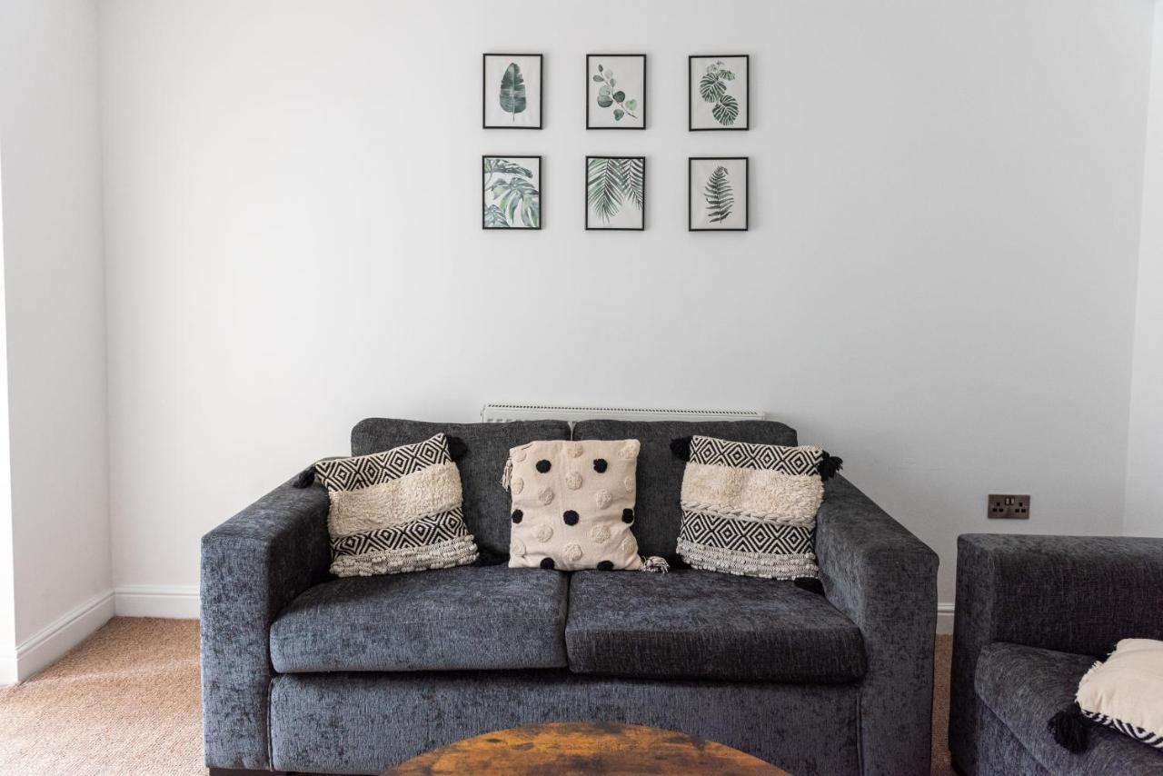 Parking - Spacious - Smart Tv - Self Checkin - Garden - King Derby Eksteriør bilde